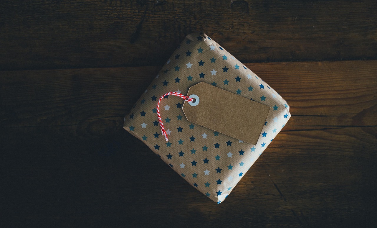 Como escolher a cesta de aniversário ideal para homem? Veja ideias criativas