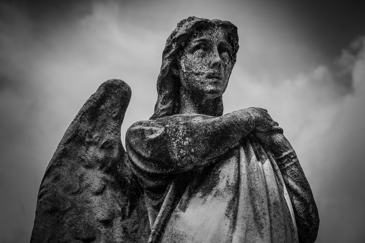 Lúcifer Anjo: História e Interpretação