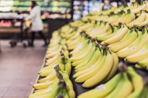 Leia mais sobre o artigo Banana faz mal para gordura no fígado? Descubra os efeitos reais