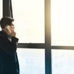 Celular clicando sozinho: descubra as causas e o que fazer