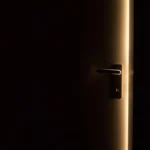 Transforme sua Cozinha com Inovação: Descubra o Segredo das Portas Tech
