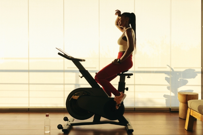 No momento, você está visualizando Transforme Sua Sala em Academia com Este Equipamento Surpreendente!