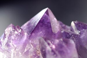 Leia mais sobre o artigo Como é Feito o Glitter: Composição e Curiosidades
