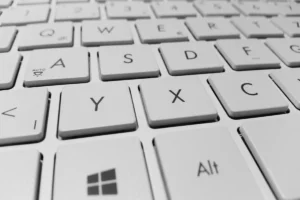 Leia mais sobre o artigo Letras diferentes para redes sociais: como copiar, colar e usar sem perder legibilidade